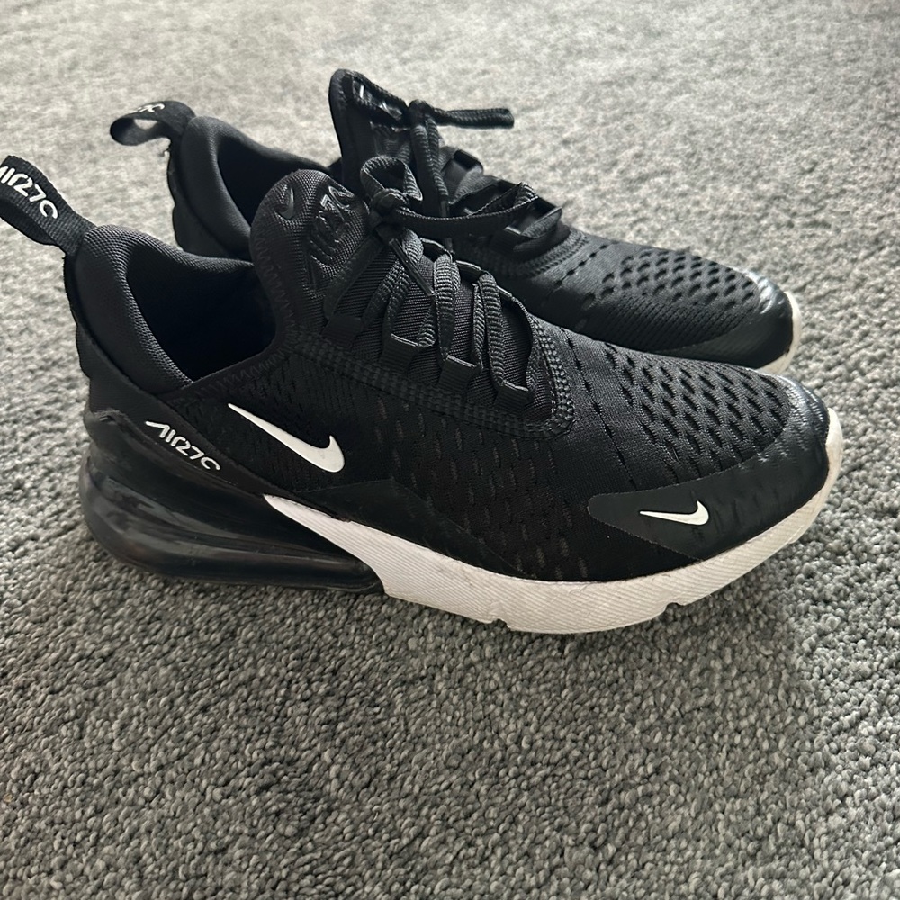 Big kids Nike air max 270